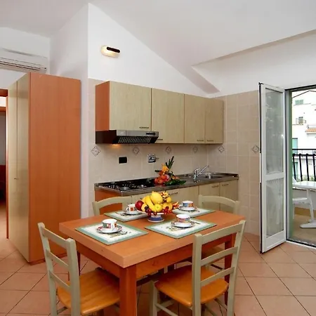 Geraumige Und Moderne Ferienwohnung An Der Italienischen Riviera Zwischen Alassio Und Finale Ligure * Pietra Ligure